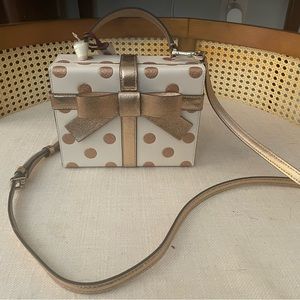 Kate spade “wrapping party ” nwt purse